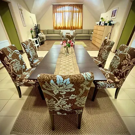 Vinea Villa *